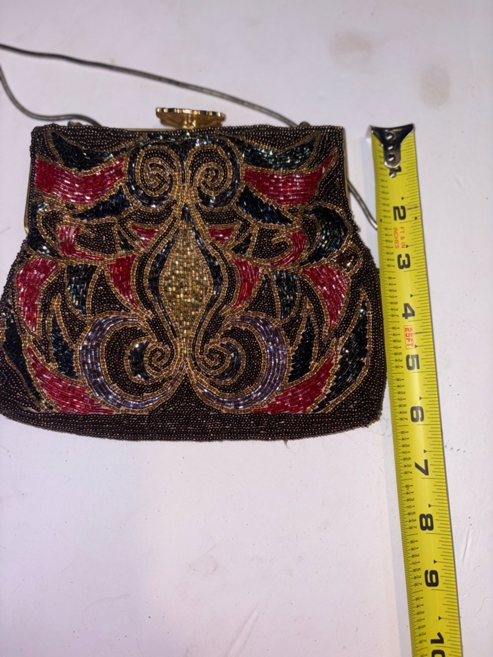 vintage La Regale multi-color beaded handbag,
50’s 60’s metal chain - Picture 10 of 12